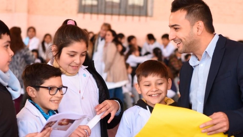 Ambiente lanzó programa educativo para escuelas provinciales