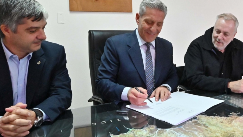 Arcioni envió a la Legislatura el proyecto de Ley de Soberanía Energética