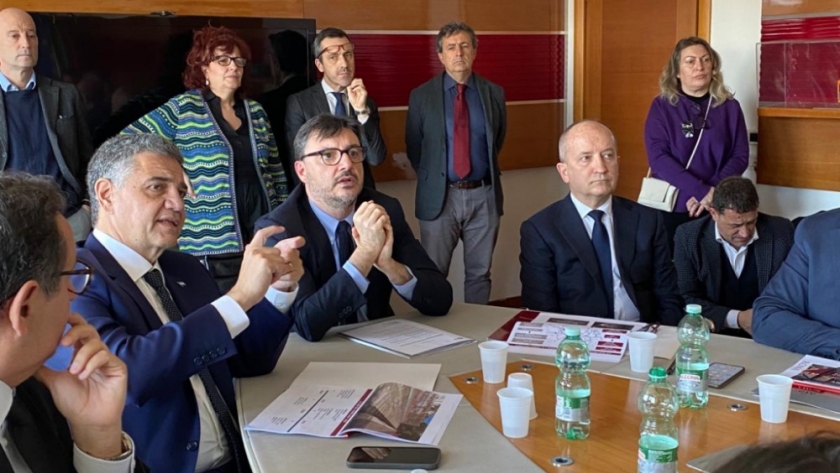 Jorge Macri se reunió con autoridades de transporte de Roma y analizaron los proyectos de tranvías y buses eléctricos
