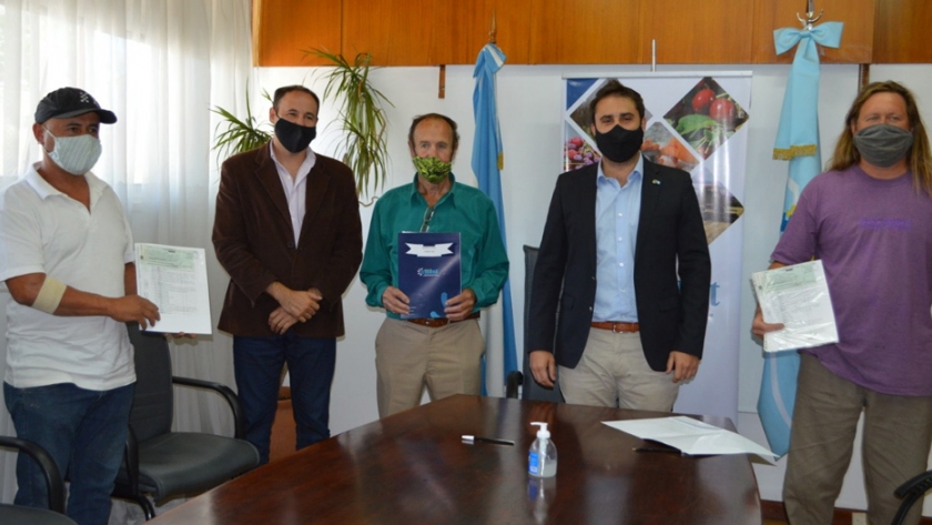 El ministerio de agricultura, ganadería, industria y comercio entregó créditos a productores agropecuarios