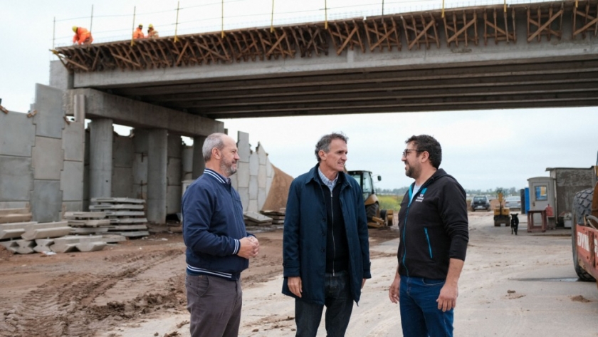 Katopodis recorrió el avance de las obras de la Autopista Presidente Perón