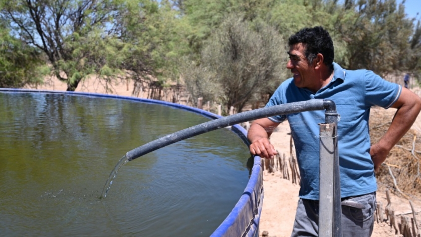Balde de Azcurra: 12 familias ya cuentan con el servicio de agua cruda