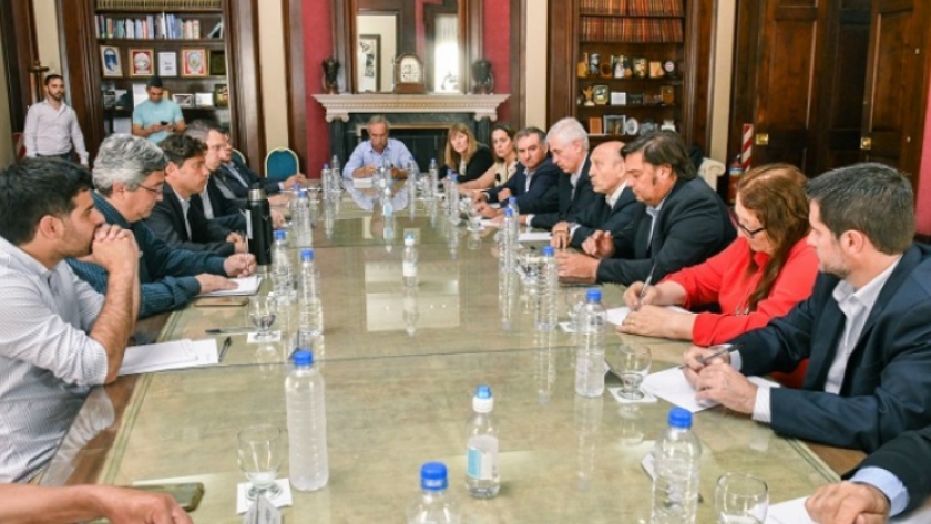 Kicillof anunció la emergencia por la sequía que afecta al sector agropecuario y presentó medidas de acompañamiento