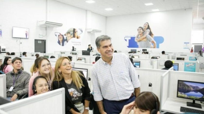 Más empleo en chaco: Capitanich anunció la incorporación de 220 nuevos trabajadores a la empresa teleperformance