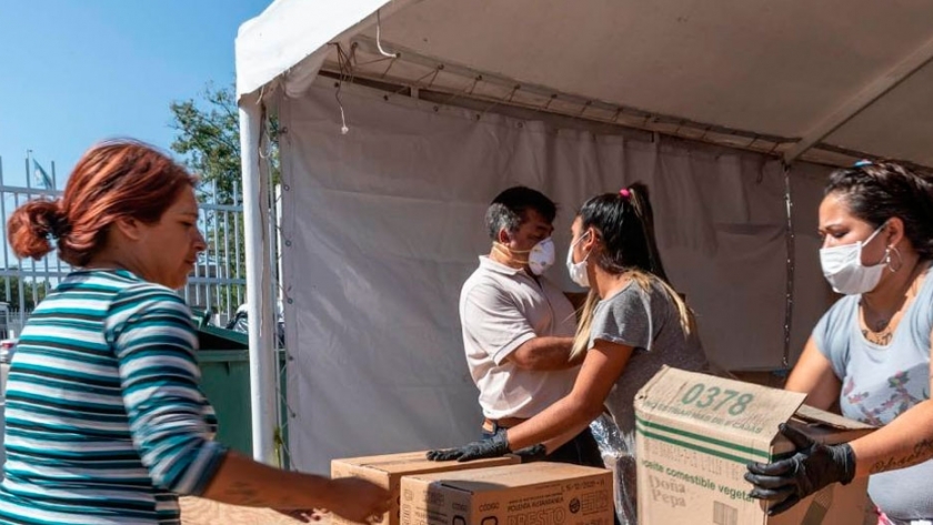 Contagiemos Solidaridad entregó 568.284 raciones de comida en la primera semana de campaña