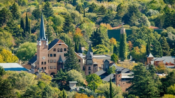 Un refugio serrano que combina calma, cultura y naturaleza y se consolida como destino ideal para el descanso