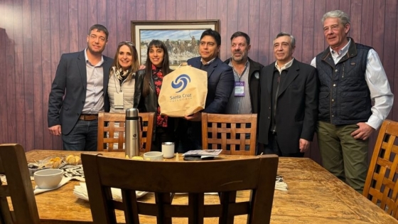 Claudio Vidal visitó La Rural y destacó el trabajo conjunto que impulsa el desarrollo de Santa Cruz