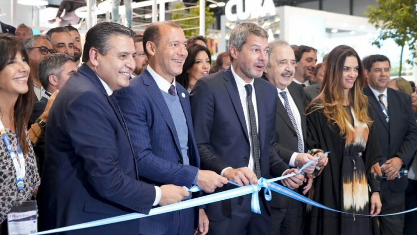 Gutiérrez asistió a la inauguración del stand de Argentina en FITUR 2023