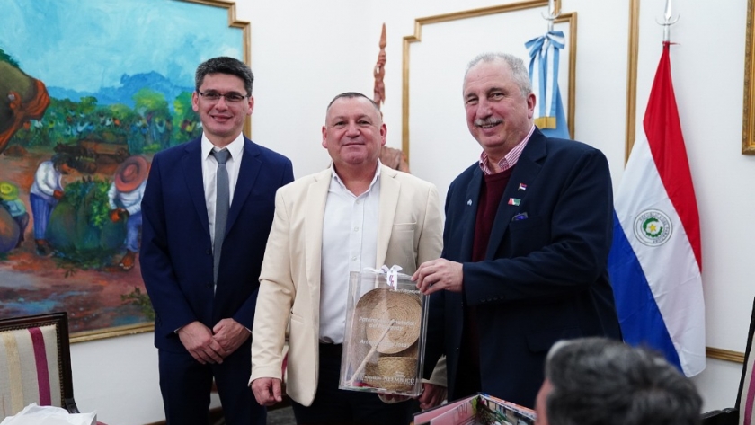 Misiones refuerza lazos con el departamento de Ñeembucú, Paraguay