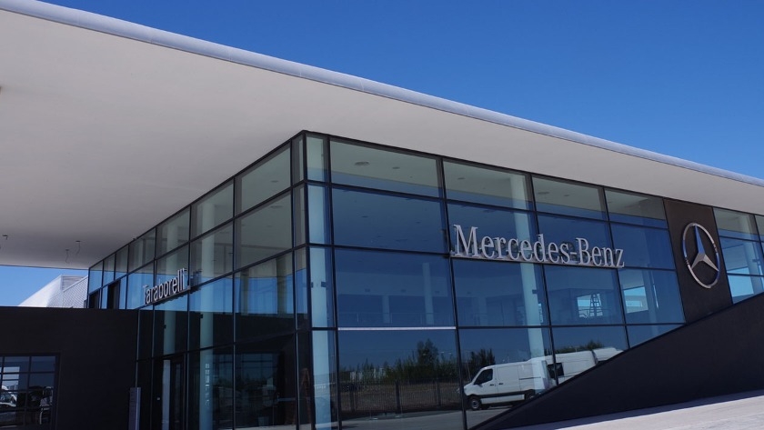 Mercedes-Benz empieza a pisar fuerte en el sur