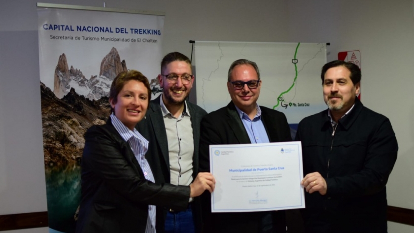 Reconocimiento a municipios de la provincia de Santa Cruz