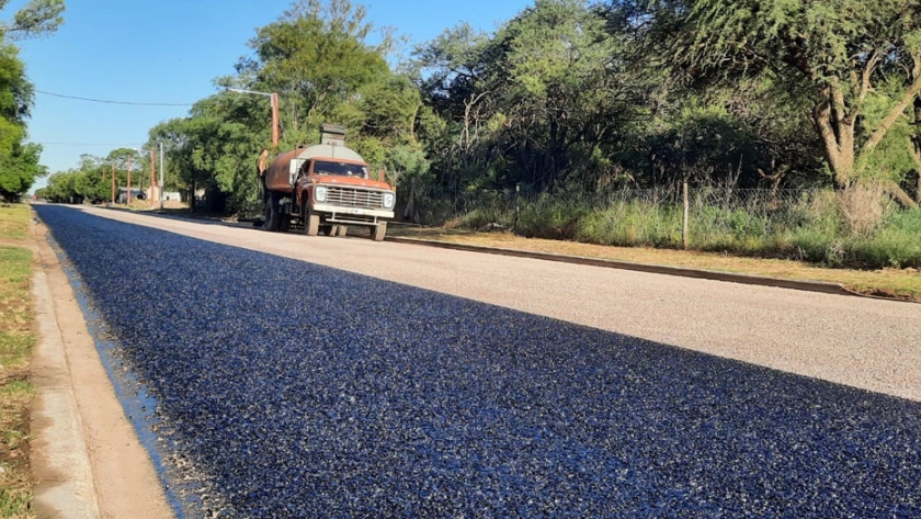Importante obra de asfalto en Conhello