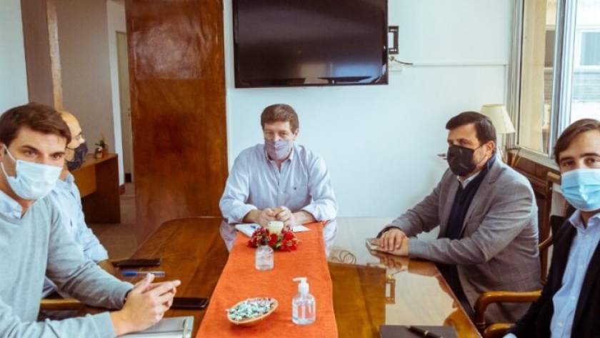 El gobernador Melella recibió a directivos de la empresa BGH y analizaron proyectos a futuro