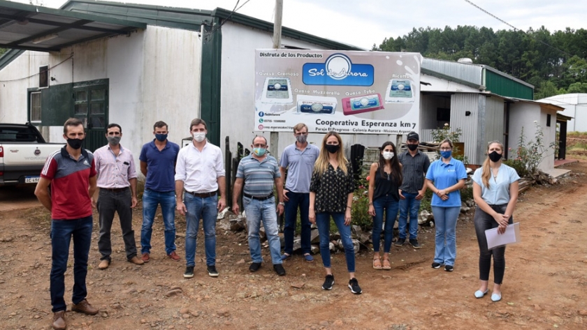 Financiamiento para el fortalecimiento de la industria láctea de Colonia Aurora