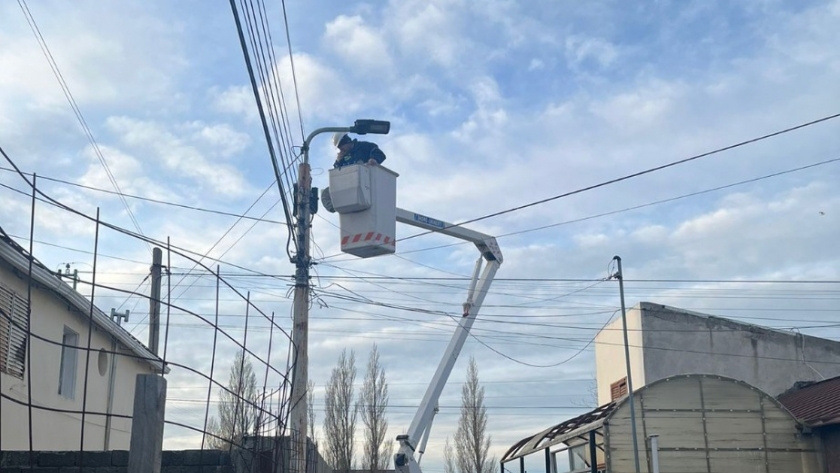 Se trabaja en el alumbrado del Barrio 499 para garantizar la seguridad