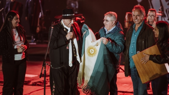 El Chaqueño Palavecino reunió a 60 mil personas y cerró una edición multitudinaria del Patio del Poncho
