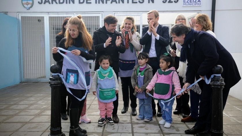 Kicillof inauguró el Jardín de Infantes N°929 de Ezeiza