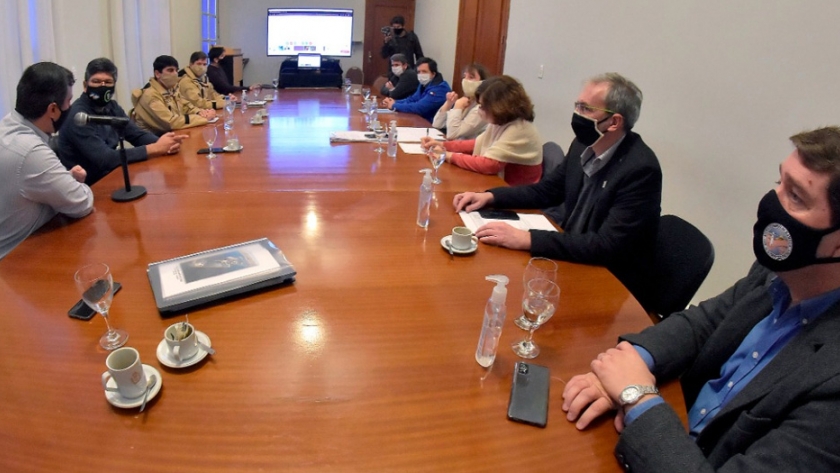 Provincia se reunió con el sector de la pesca para adecuar nuevos lineamientos de aplicación en todos los puertos de Chubut