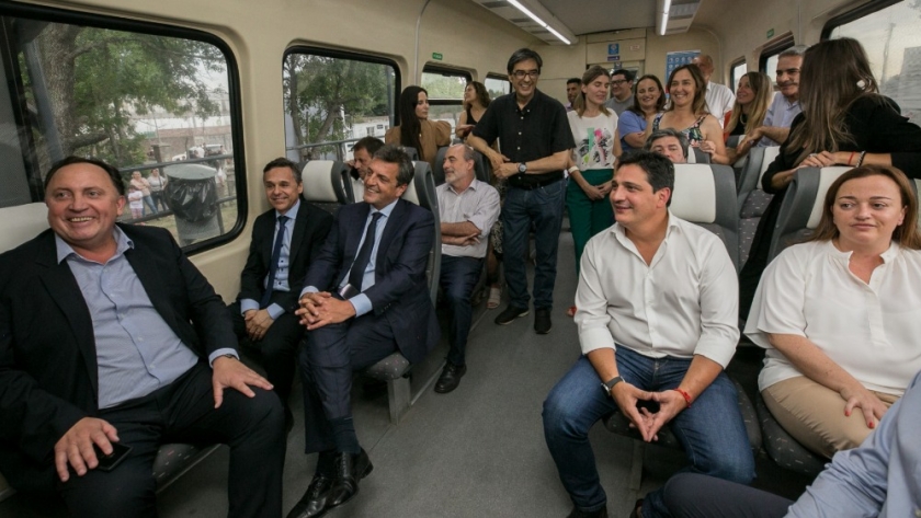 Volvió el ferrocarril a Villars después de casi 30 años