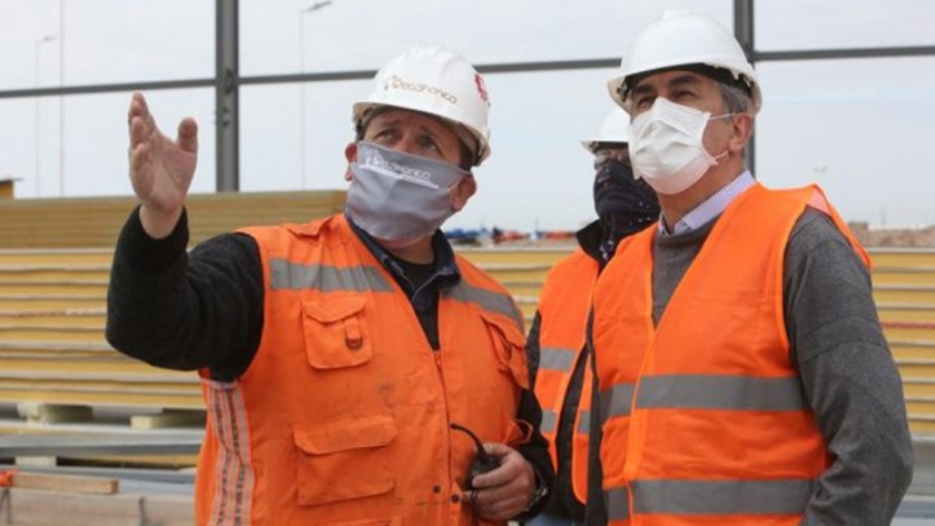 Vaquié recorrió las instalaciones de una de las principales empresas exportadoras de Mendoza