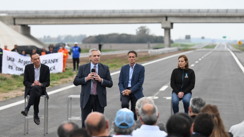 El presidente inauguró la finalización de la Autopista RN 8 Pilar-Pergamino