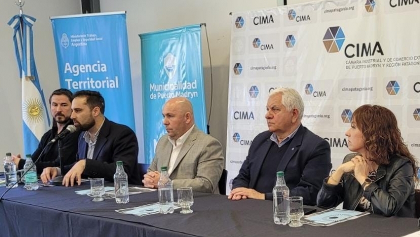 Chubut participó del Seminario “Puentes al mundo productivo”