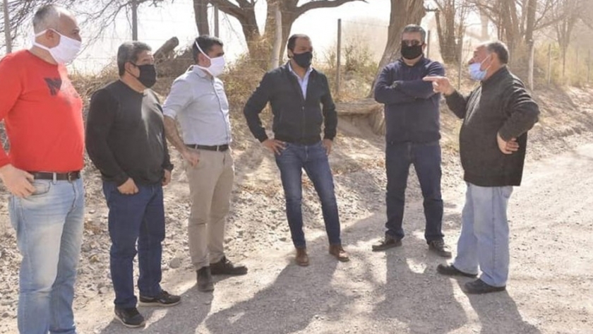 Niederle recorrió obras en Santa María y anunció la construcción de un puente