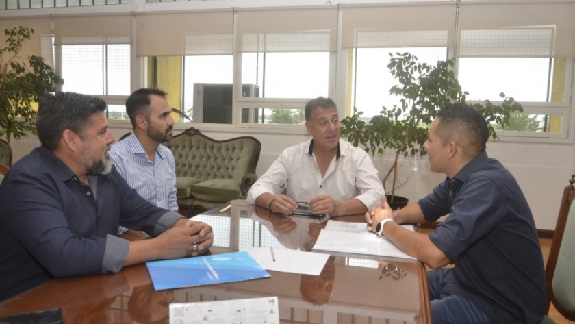 Ministro de Gobierno recibió a intendentes del oeste profundo