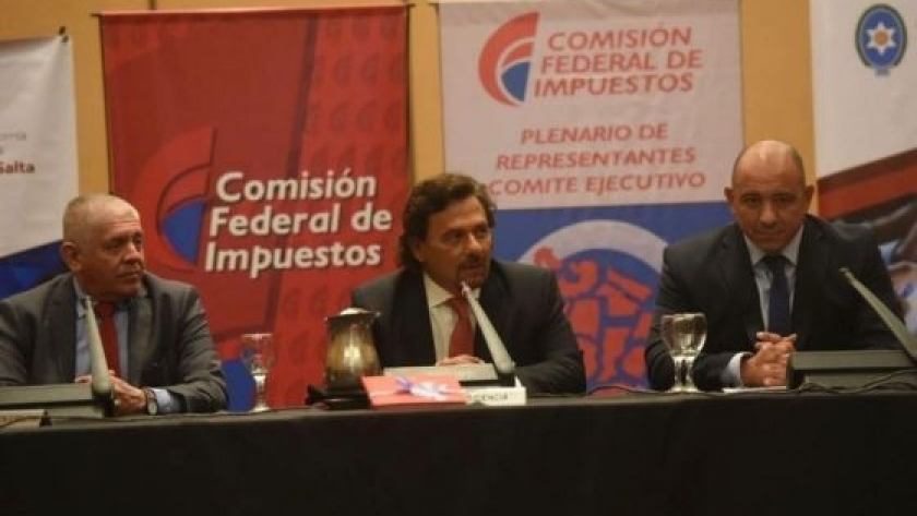 Sáenz participó del encuentro de representantes de la Comisión Federal y de Impuestos