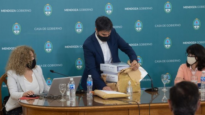 Dos empresas ofertaron por Chañares Herrados y siguen las acciones para reactivar el sector hidrocarburífero
