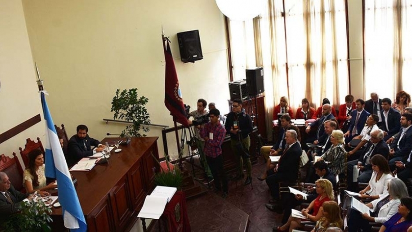 El Vicegobernador asistió a la apertura de sesiones ordinarias del Concejo Deliberante capitalino