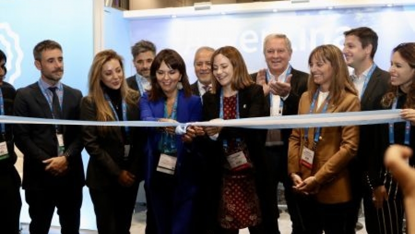Feria PDAC: Santa Cruz inaugura su stand y continua en búsqueda de inversiones para el sector minero