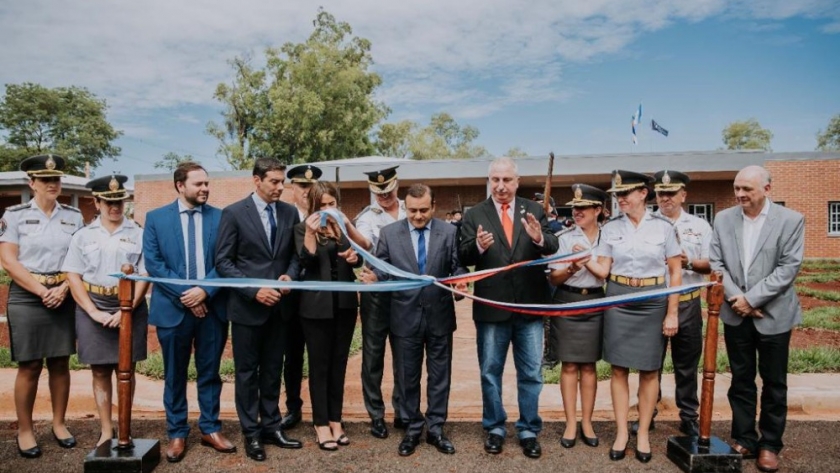 Herrera Ahuad inauguró el nuevo edificio de la Universidad de las Fuerzas de Seguridad, único en el país