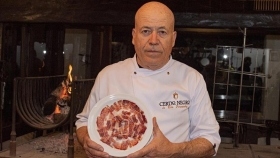 El cerdo negro argentino: El jamón de bellota que rivaliza con el ibérico español
