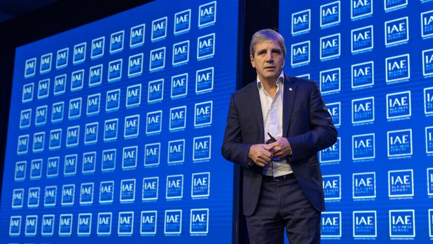 El Tesoro impulsa una estrategia financiera para fortalecer reservas y garantizar los pagos externos hasta 2027