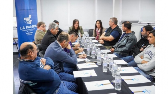 Gobierno de La Pampa refuerza asistencia a productores afectados por sequía