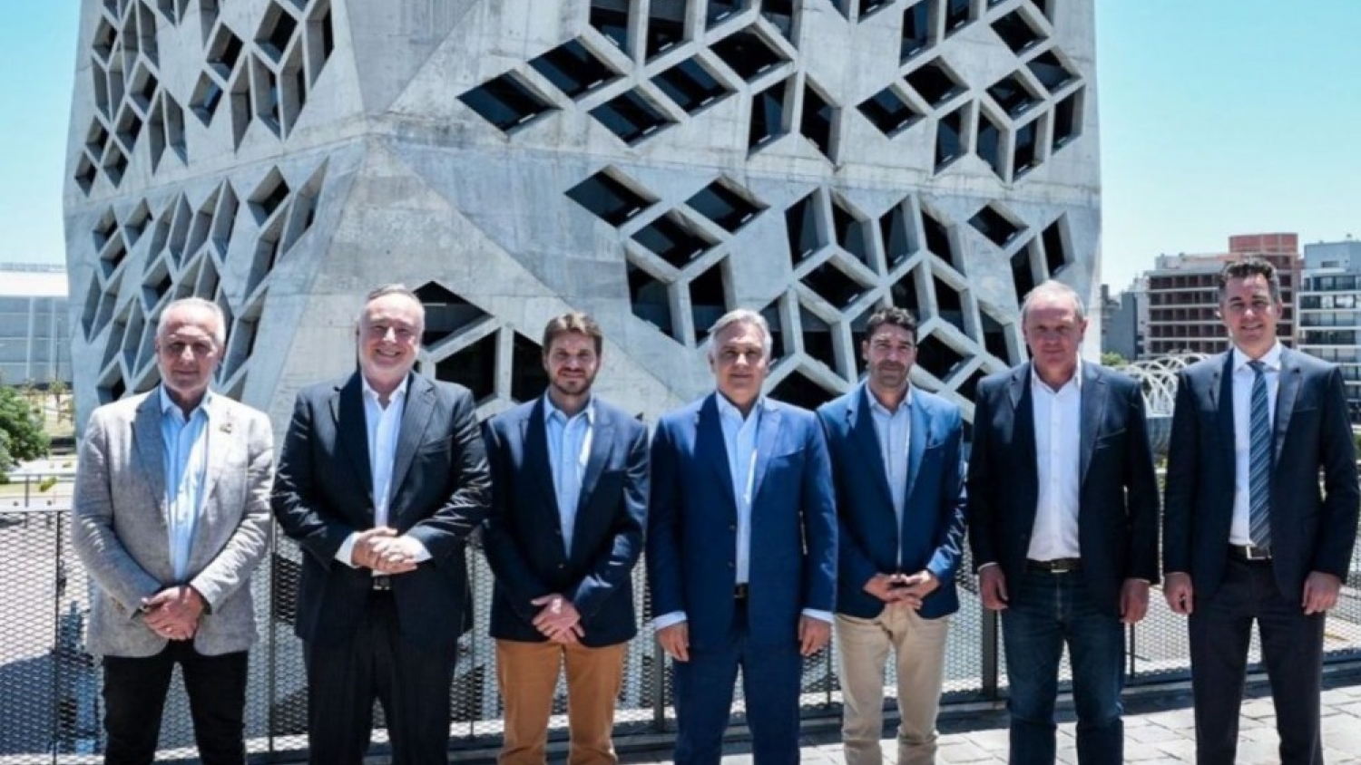 Mercado Libre invertirá en Córdoba con dos nuevos centros logísticos que impulsarán el empleo y el comercio regional