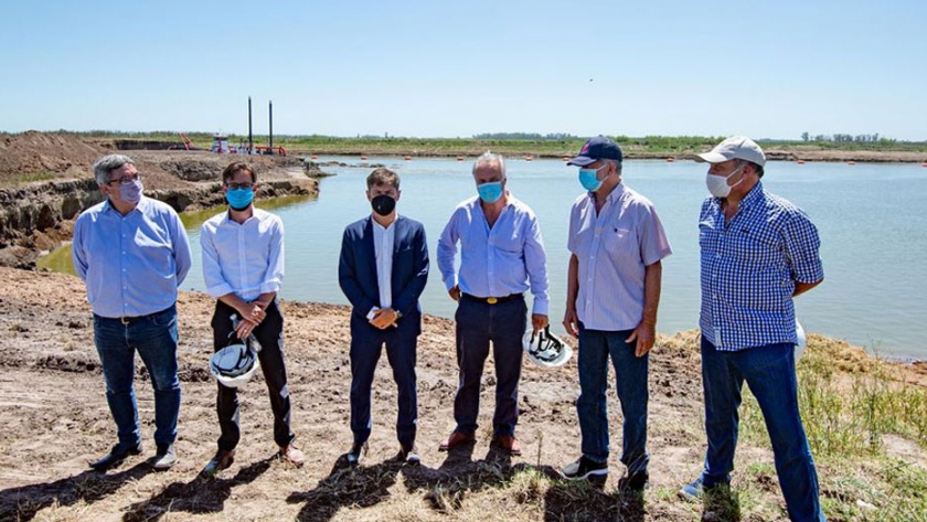 Kicillof presentó el Plan Estratégico de Mejora de Caminos Rurales