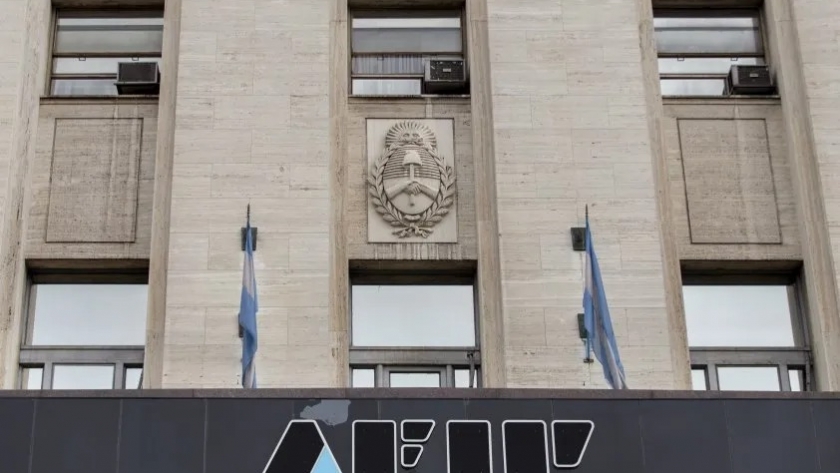 La recaudación tributaria nacional aumentó 95,6% i.a. en diciembre, consolidando la tendencia del último trimestre