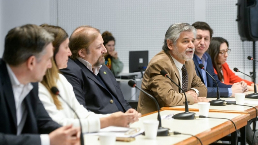 Filmus presentó convocatoria para proyectos de educación, trabajo y nuevas tecnologías