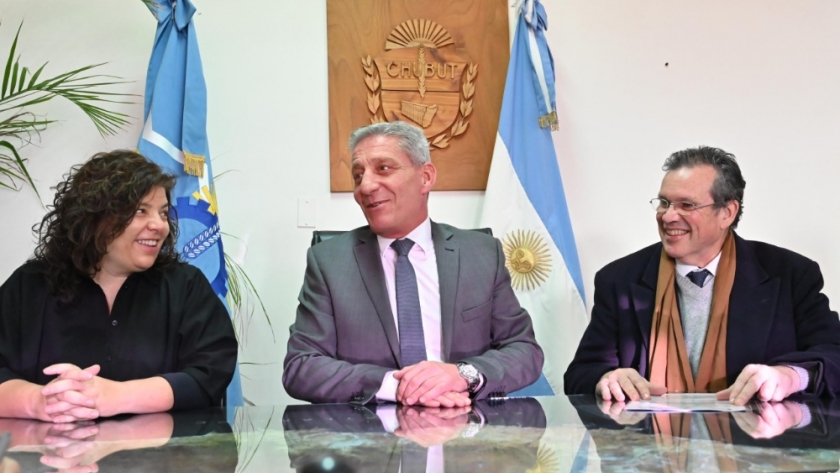 Arcioni recibió a los ministros de Salud y de Cultura de la Nación, Carla Vizzotti y Tristán Bauer