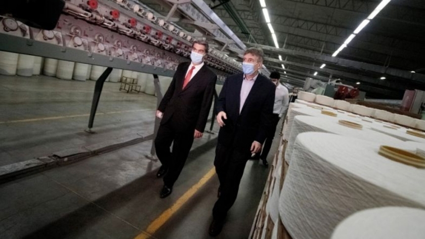 Capitanich anunció inicio de obras en la textil Santana de Puerto Tirol
