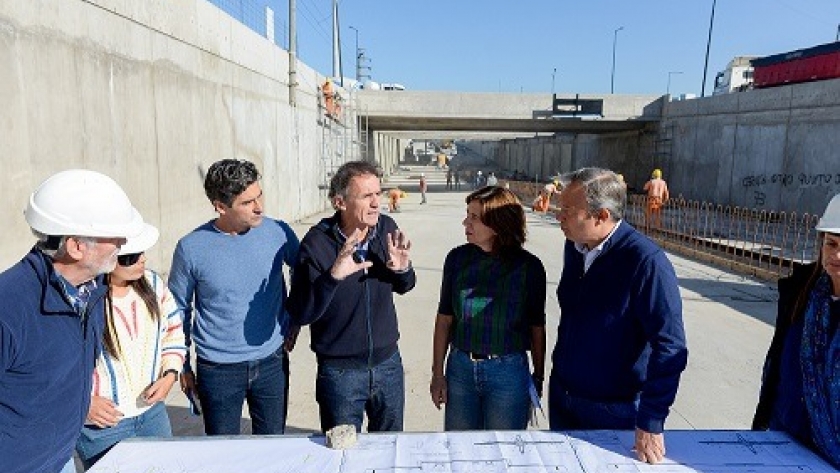 Katopodis supervisó obras clave en la Ruta 4 para potenciar el desarrollo productivo en Almirante Brown