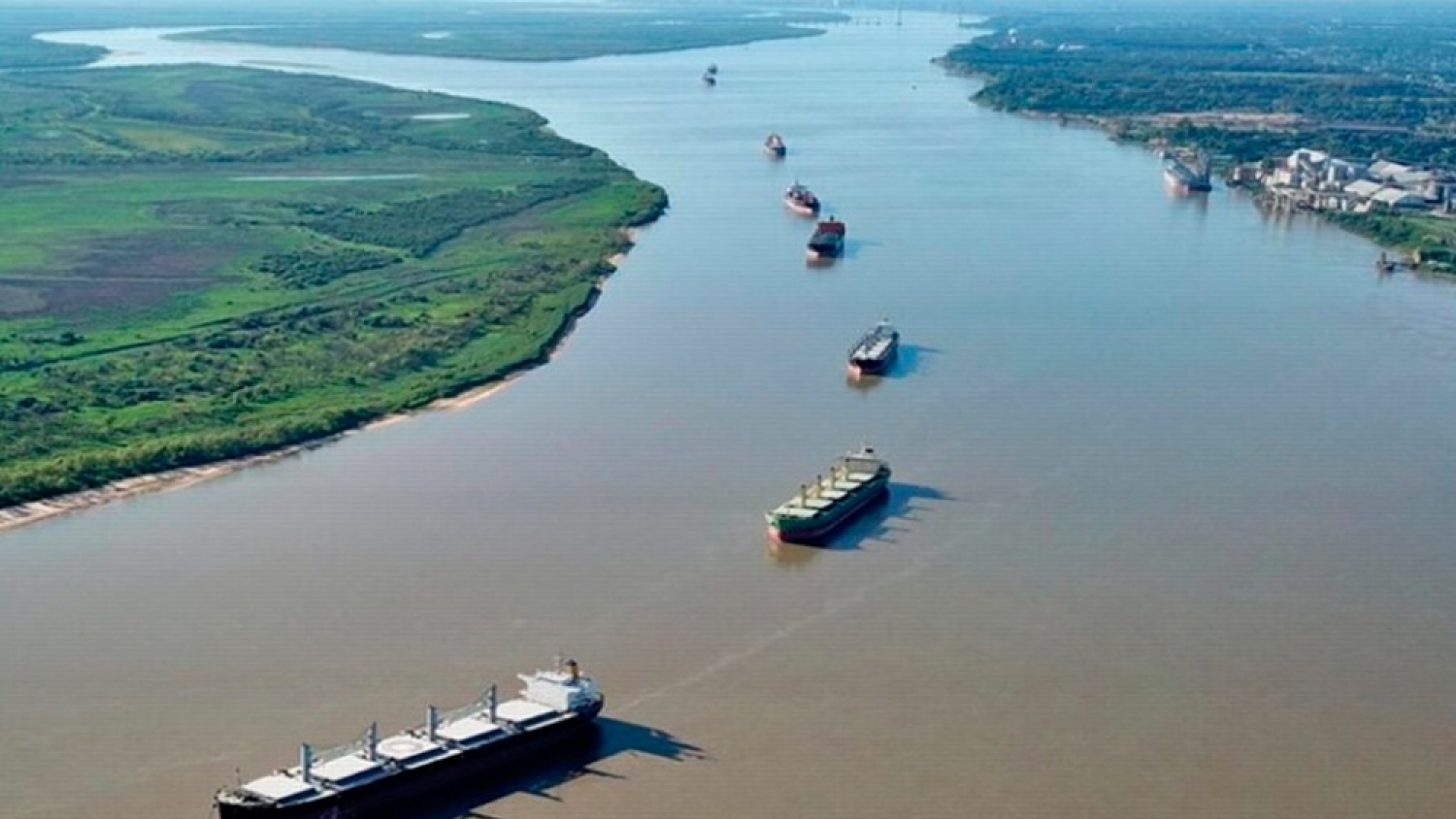 El sector exportador respaldó la concesión de la Hidrovía