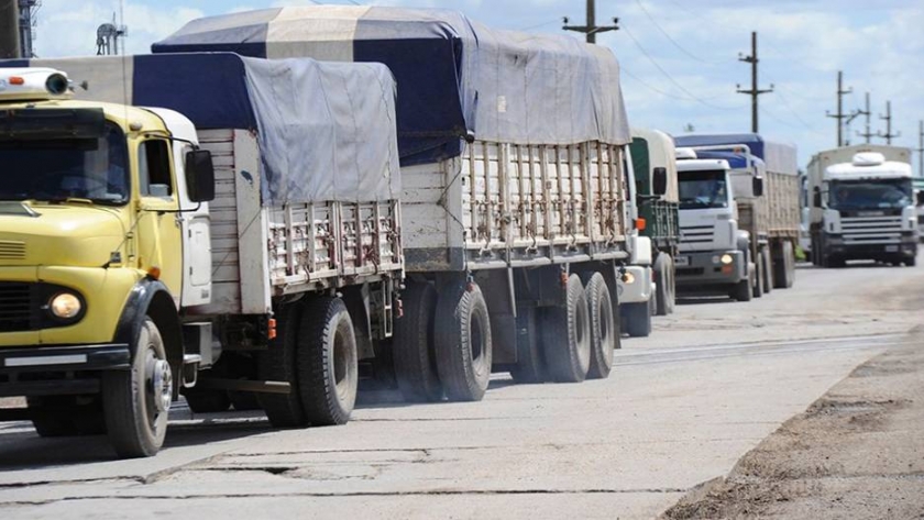 San Luis no ablanda las restricciones de circulación para transportistas y productores cordobeses