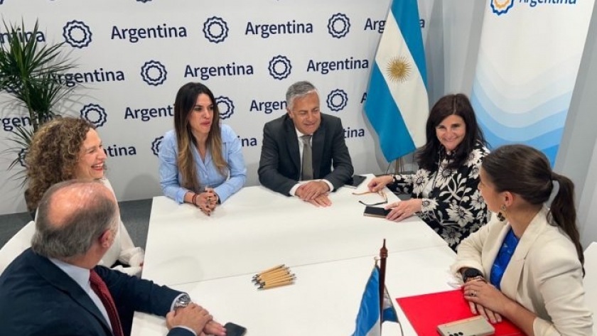 Cornejo continúa con las negociaciones para potenciar la conectividad de Mendoza