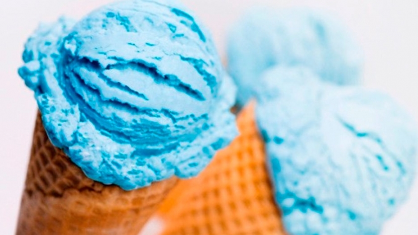 Las algas que tiñen de azul la comida