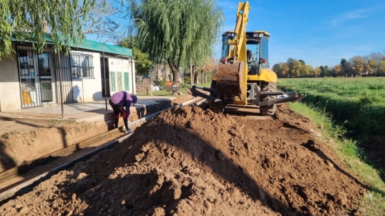 Cordón Cuneta: El Avance de Obras Transforma Barrios en Rojas