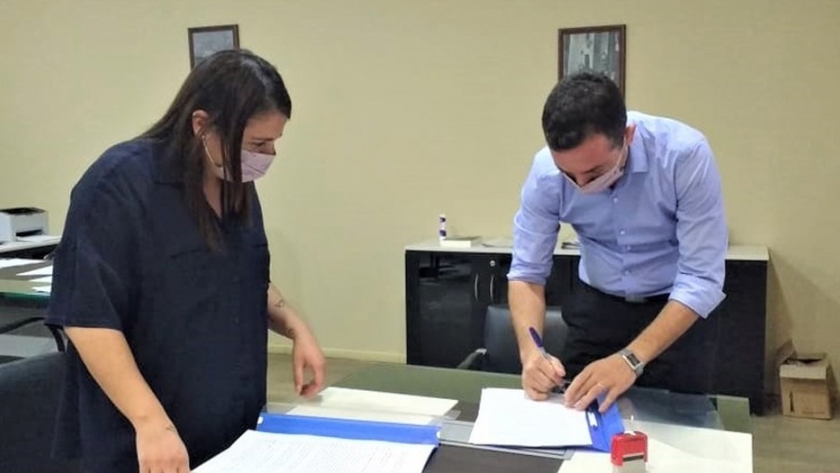 Trabajan en un plan de mejoramiento genético de ganado bovino