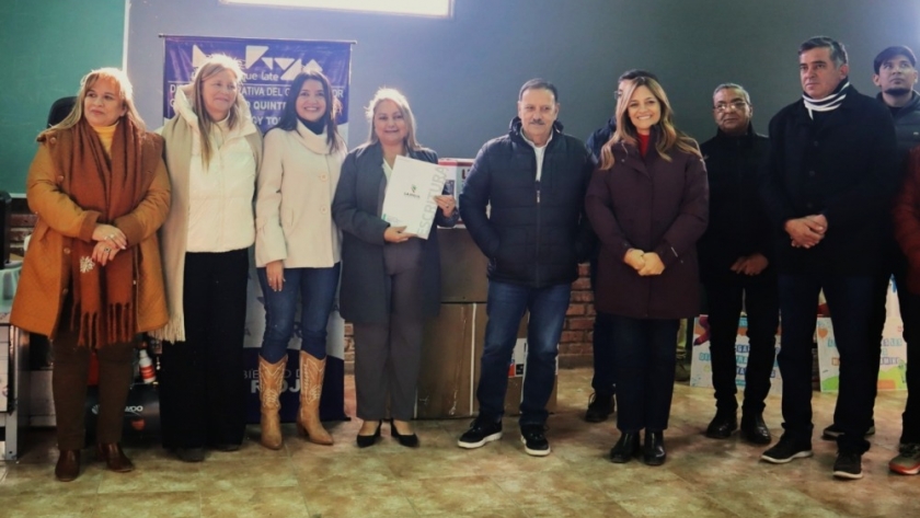 La Provincia impulsa el turismo en Vinchina con entrega de títulos de propiedad e inversión en formación